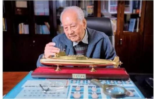 “共和国勋章”获得者——黄旭华