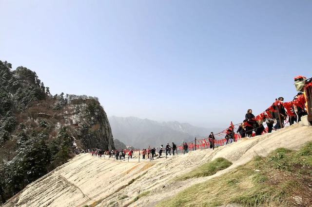 海外华媒华夏寻根｜登华山探奇险 观西岳庙感敬畏-图片1