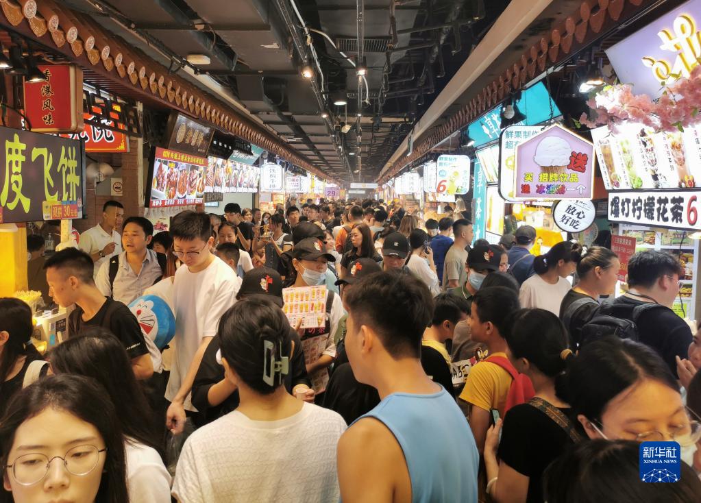 粤港澳大湾区跨境流动呈现“双向奔赴”态势