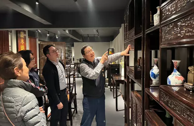 香港曹其镛率团又双叒叕来宁波打卡“嘉木明韵”艺术馆-图片5