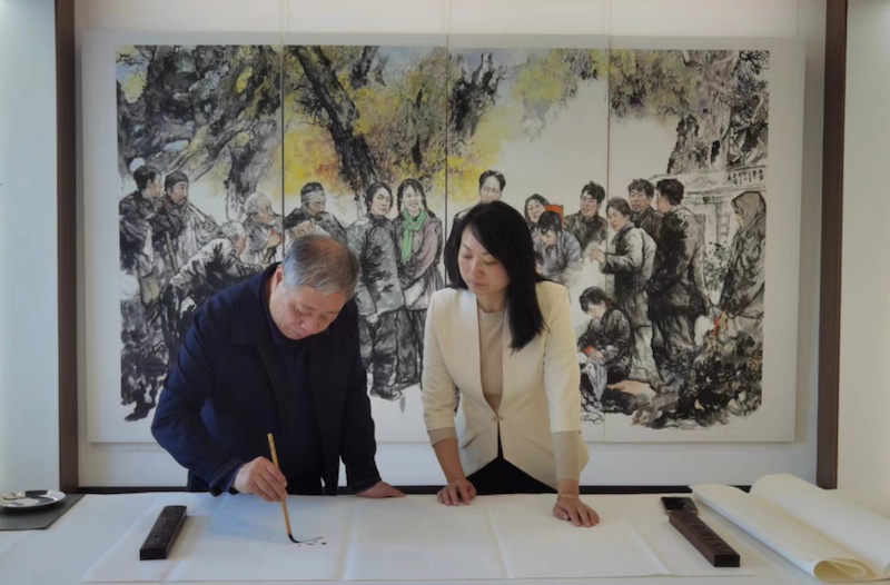 金融助力文化产业，恒丰银行罗雁南一行走进陈亚非听雨轩画室-图片4
