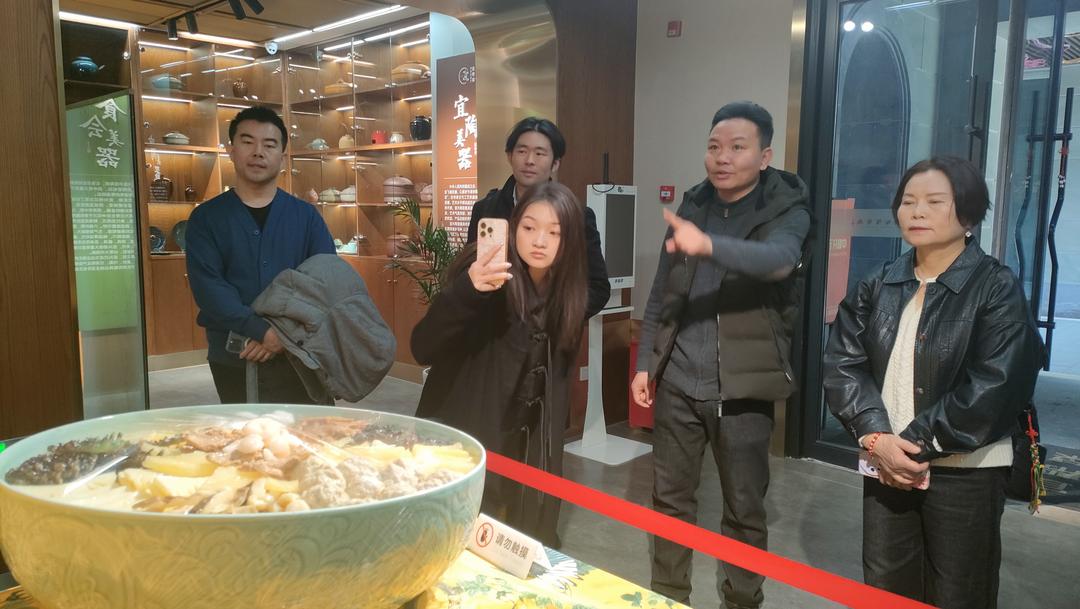 海外华文媒体聚焦无锡宜兴：探寻宜帮菜文化的独特魅力-图片5