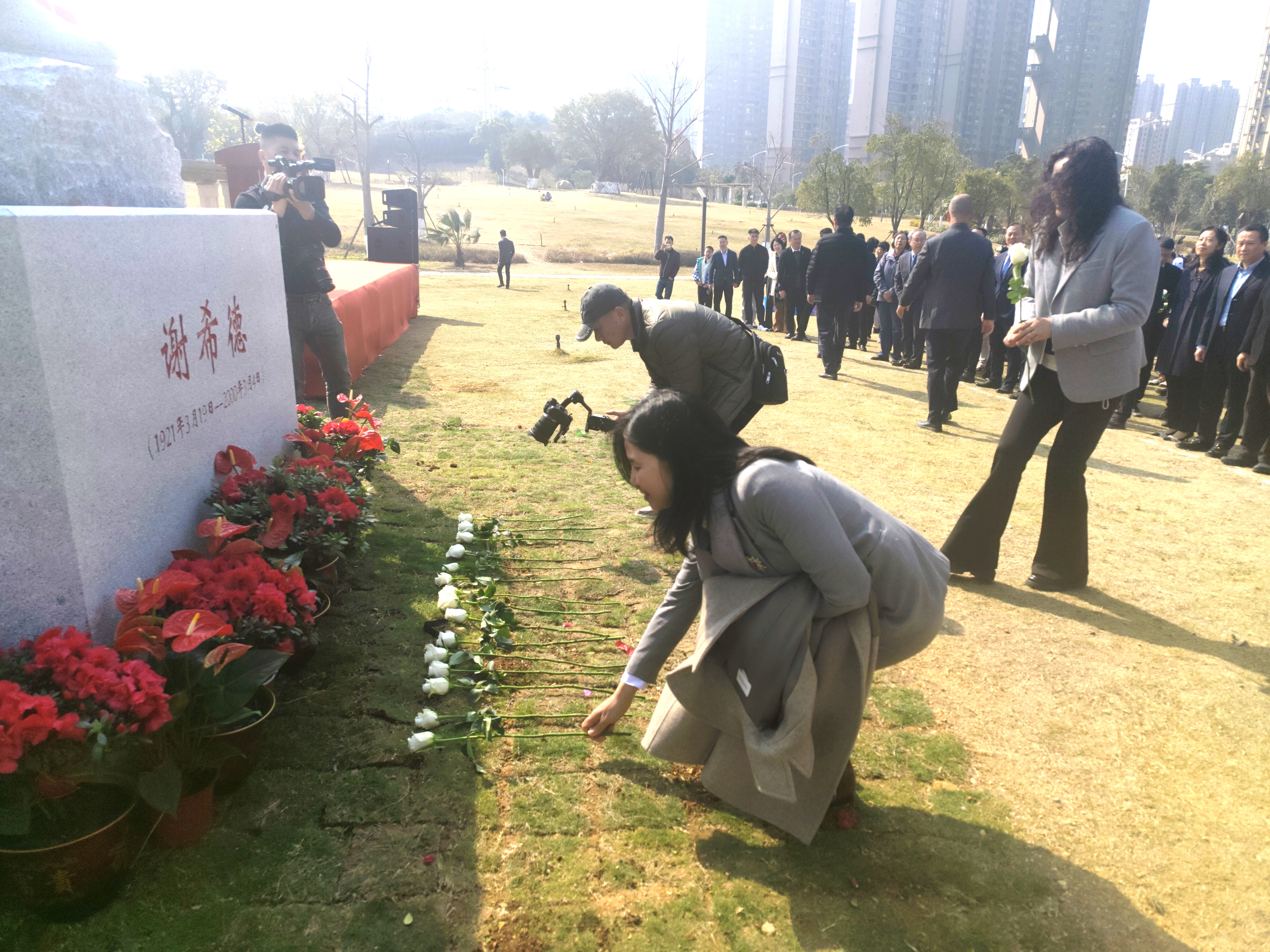 复旦大学福建校友会参加谢希德先生雕像捐建落成揭幕仪式-图片11