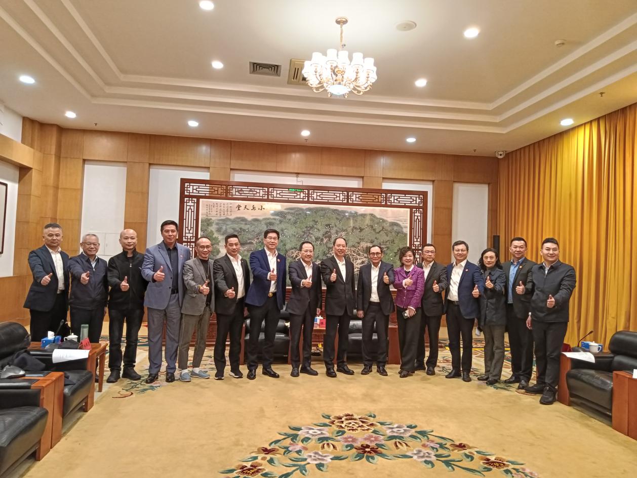 江门市委书记陈岸明:诚邀海外侨胞回乡投资兴业