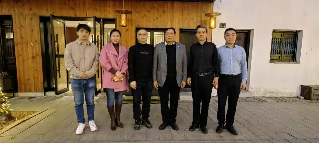 无锡市华侨文化交流基地无锡云隐东方莫宅成功举办“拥抱人工智能时代，创新之火点燃未来”沙龙-图片2