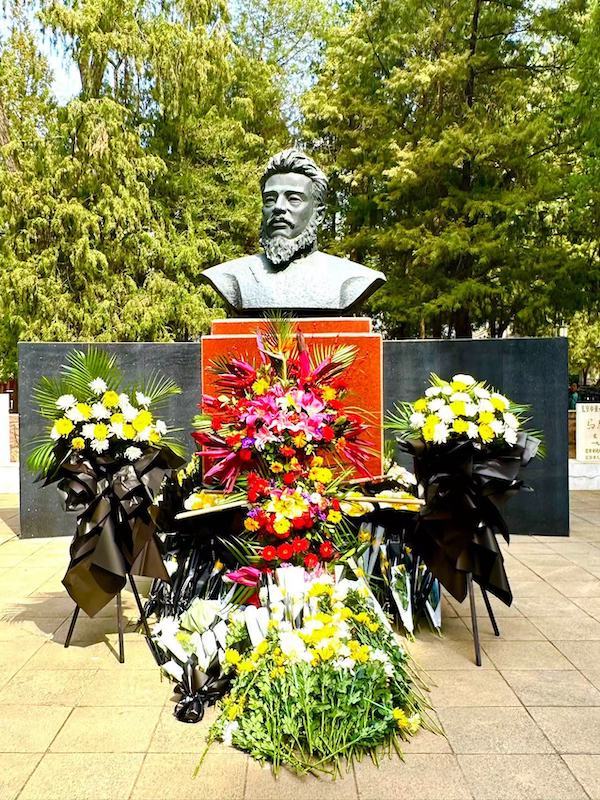 祭奠先烈 传承精神｜世界马氏联谊总会副总会长马东亚、马武举在北京祭奠马骏先烈-图片1