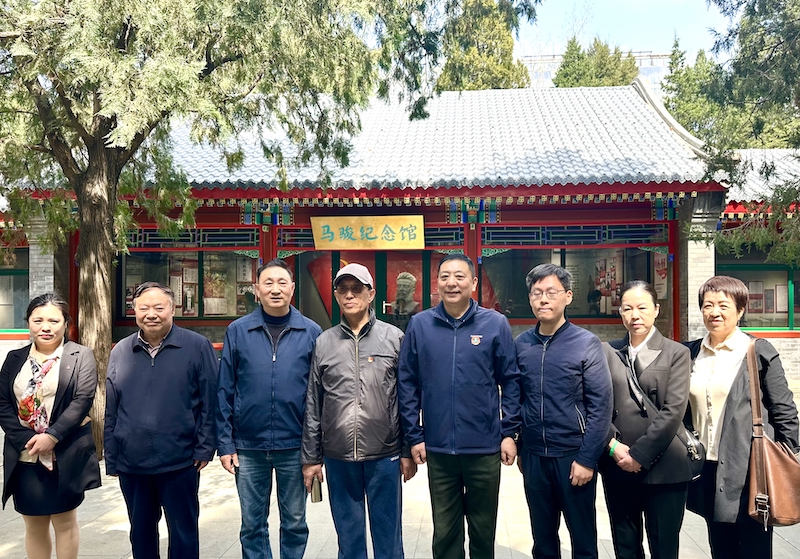 祭奠先烈 传承精神｜世界马氏联谊总会副总会长马东亚、马武举在北京祭奠马骏先烈-图片6
