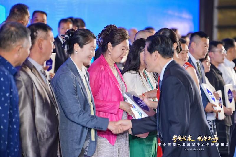 中国传真新闻社社长李家辛当选世界百国侨企联盟常务理事-图片6