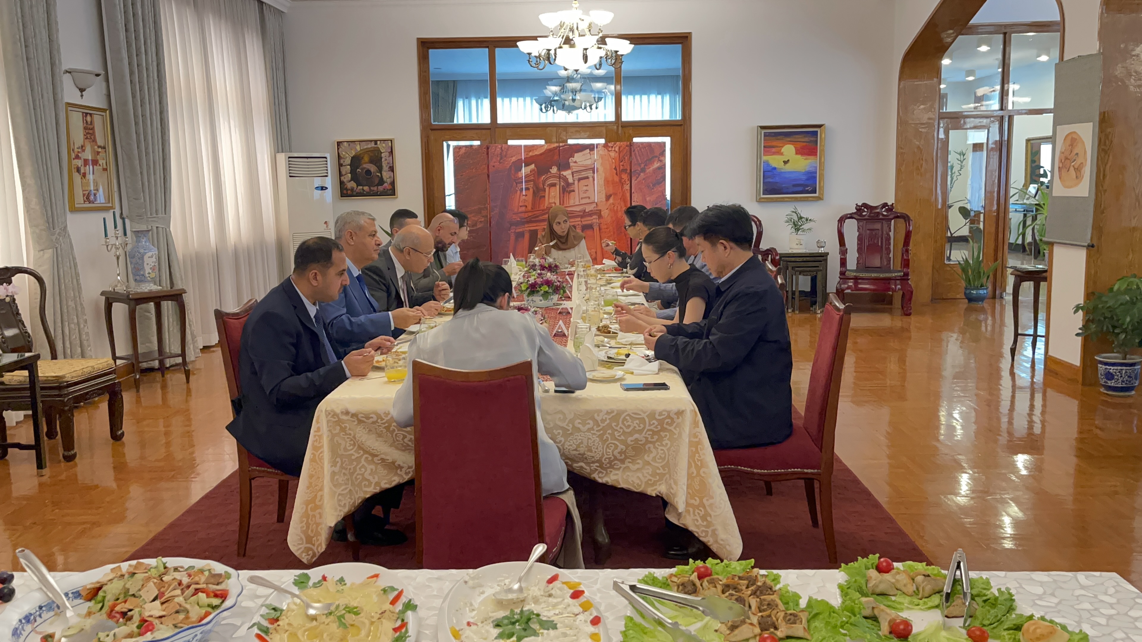 约旦驻华使馆为海南省炎黄文化院颁发世界不同信仰间和谐周活动三等奖奖项-图片4