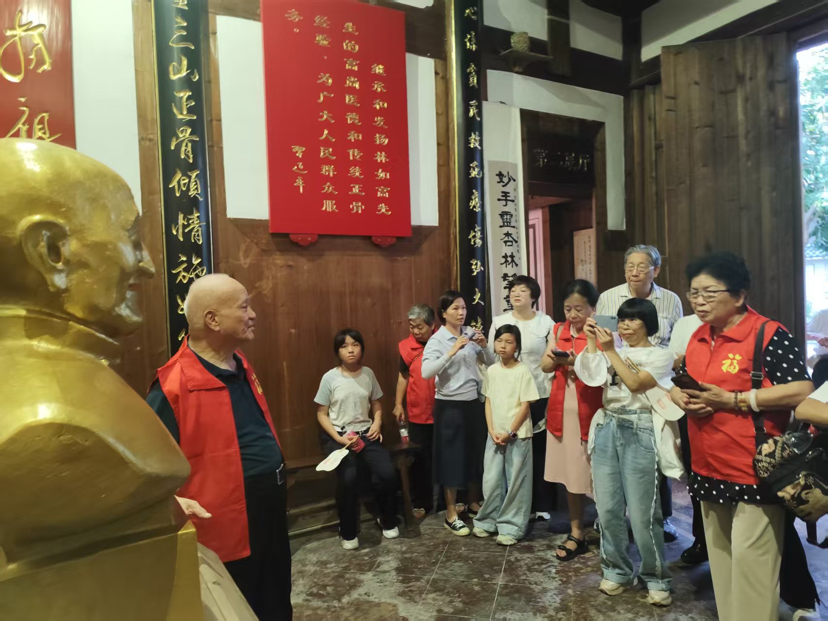闽都正骨瑰宝，如高正骨 · 老少共传——2025年暑期夏令营行走思政课活动-图片4
