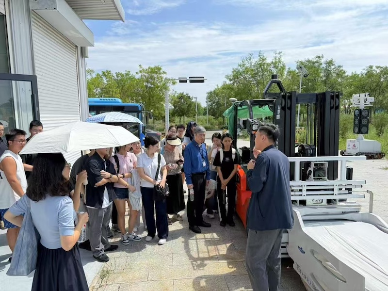 中国美国商会天津分会、中国欧盟商会天津分会与天津市侨商会青年专业委员会在天津大学联合举办研学活动-图片5