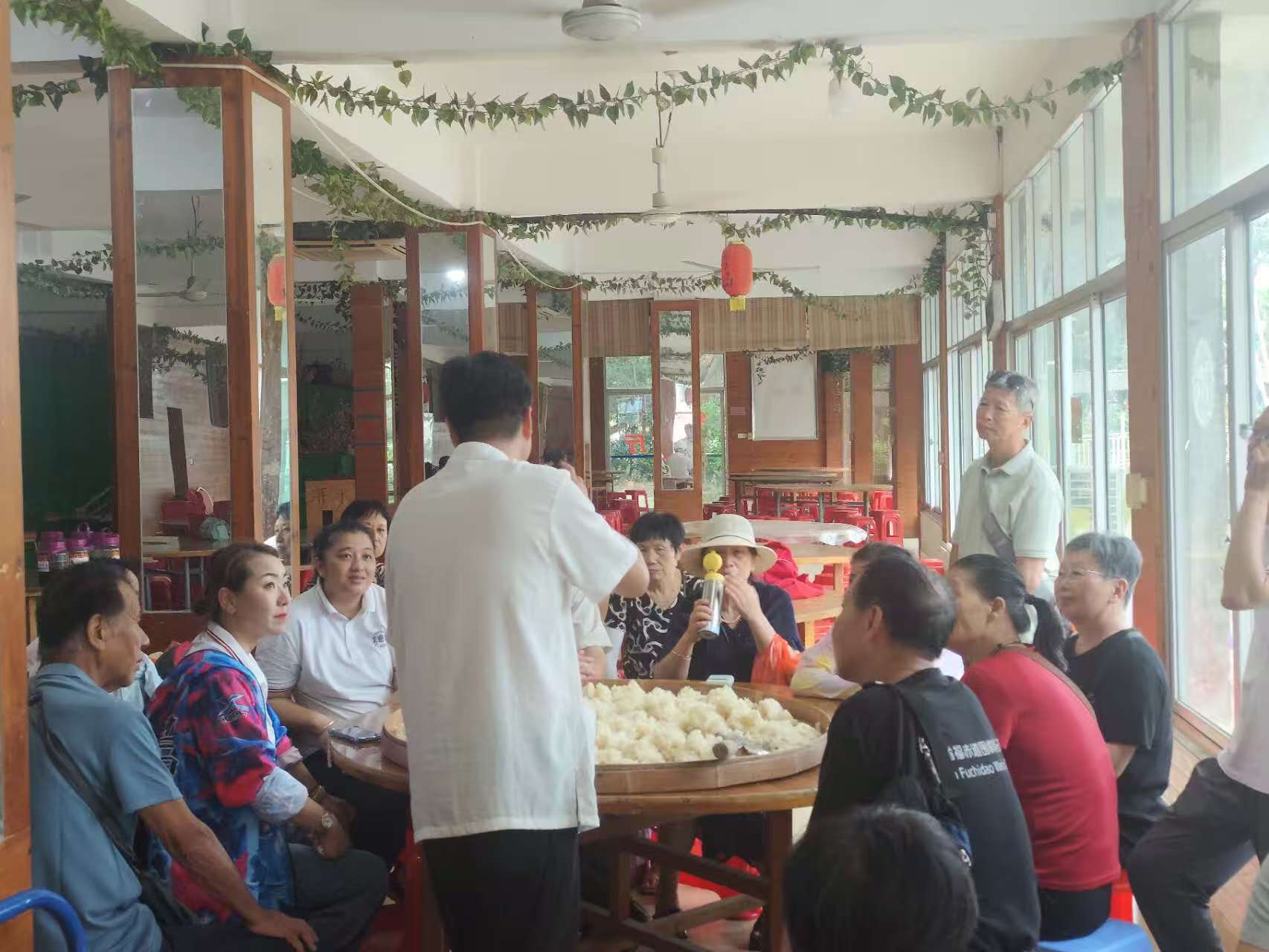 龙台山生态园青红酒非遗传承活动：千年酒香焕新彩-图片3