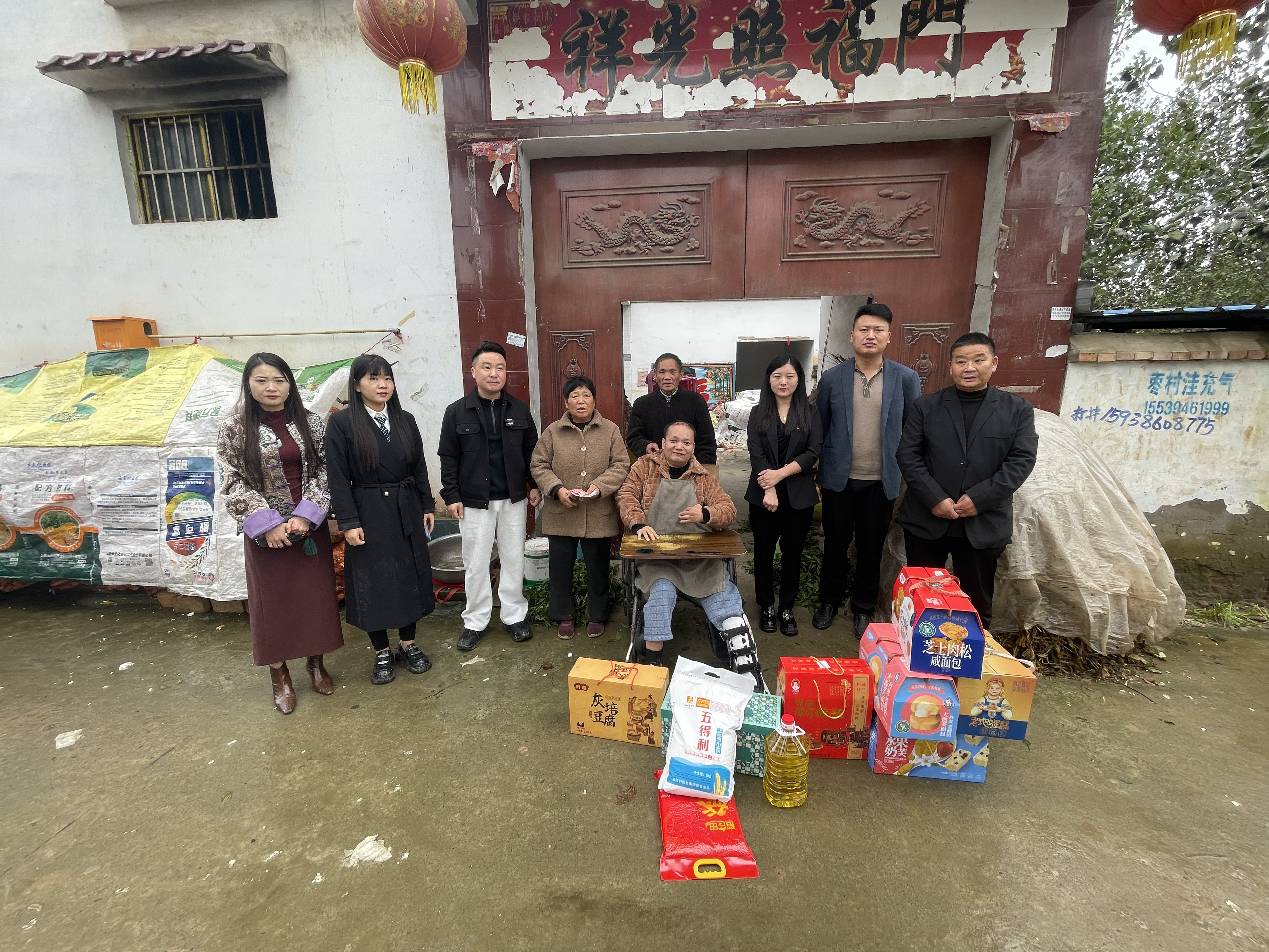 河南太康县爱心人士走进困难户 金秋送温暖！-图片2