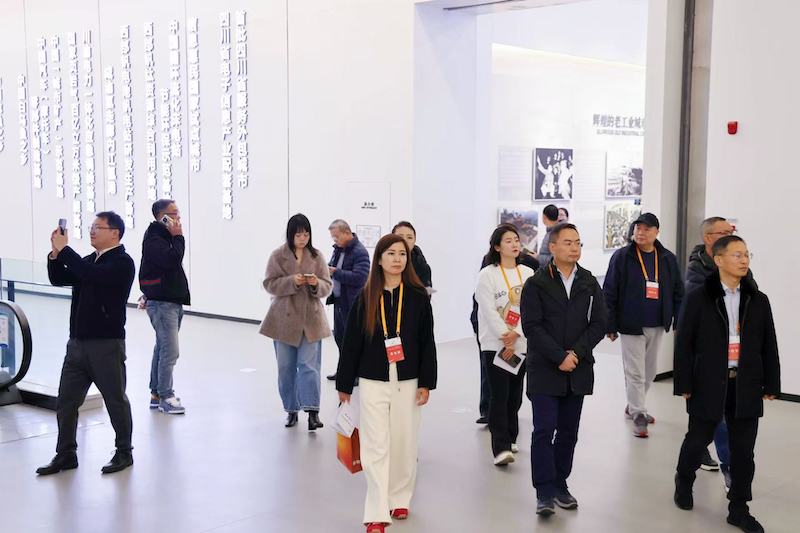 中国传真新闻社社长李家辛应邀出席“2025’一带一路’知名华商四川行暨四川省‘侨助千企万品出海’行动”-图片26