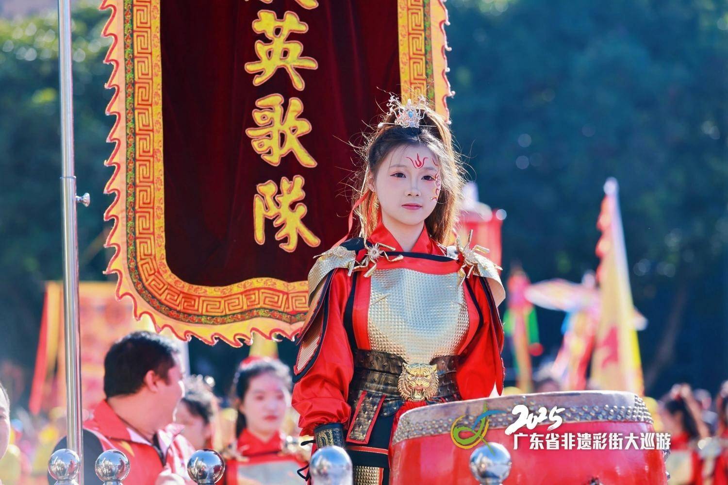 2025广东省非遗彩街大巡游，超900人演绎1.2 公里岭南文化长卷……-图片3
