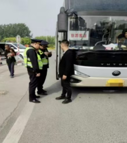 河南：周口市太康县交通执法大队严查包车改型 筑牢安全防线